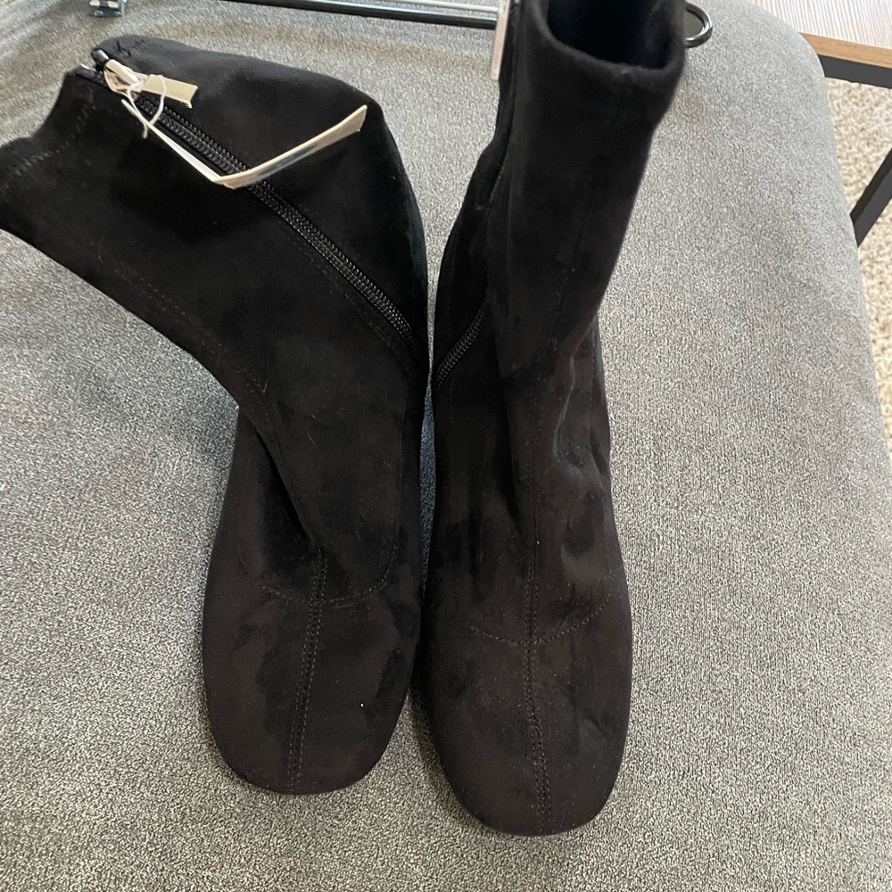 Velvety Black Mid Calf Boots size 7.5